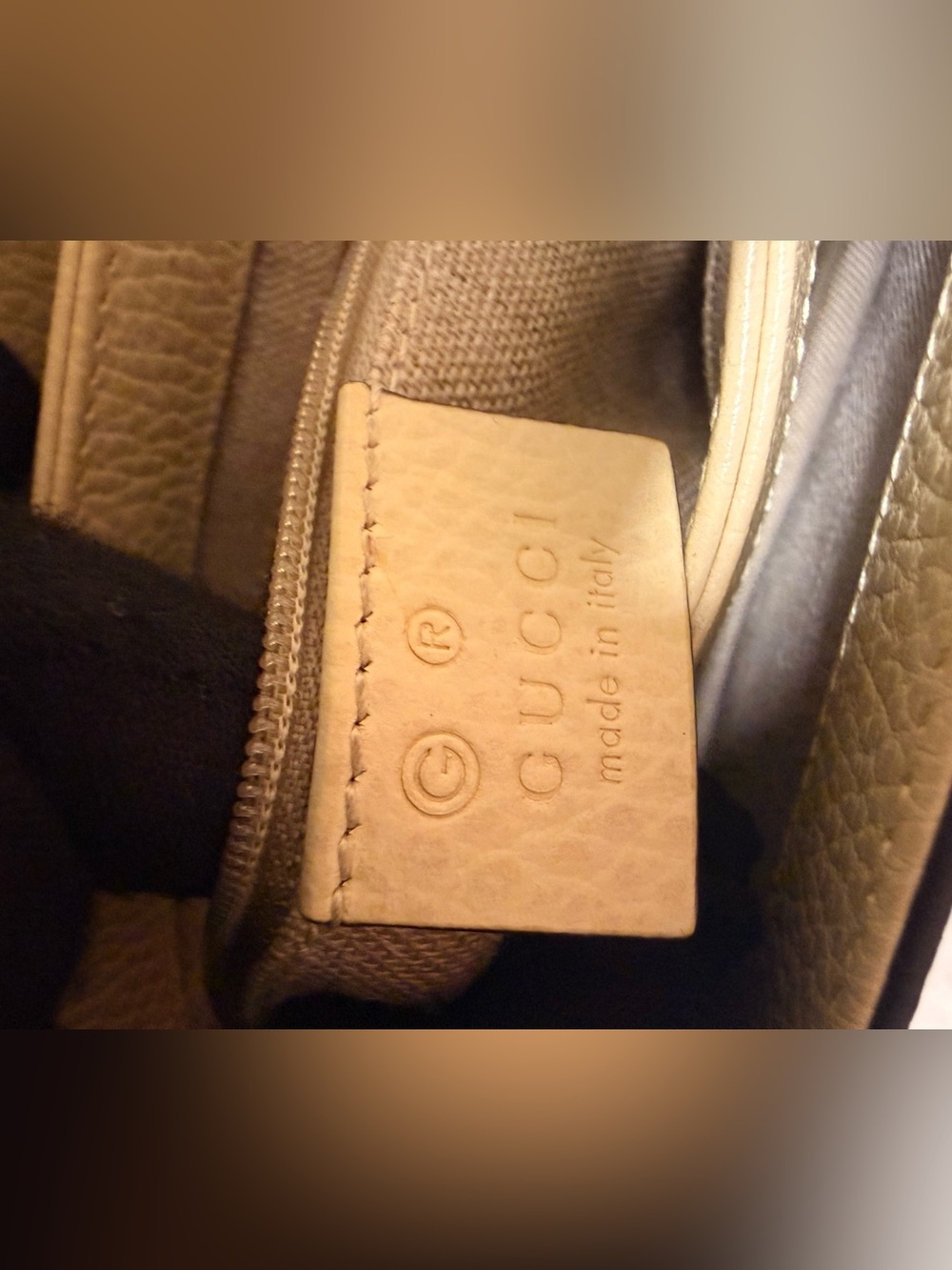 GUCCI-607720 493075 Interlocking G Beige Leather Crosbbody - Picture 3 of 15